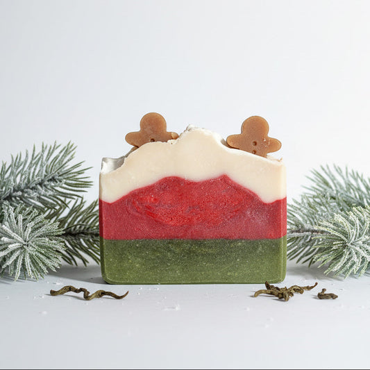 Imagen del jabón corporal natural de Pino y Té Verde de Farm To Body, con aroma fresco y herbal, perfecto como detalle navideño para coworkers, maestras o regalos de temporada